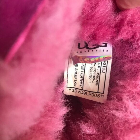 UGG Mini Bailey 1 Button Pink Magenta Boots Box Booties Shearling Fur Snow 6 Box - Picture 5 of 12